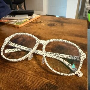 Stylish White and Black Patterned Glasses (Dalmatian pattern)